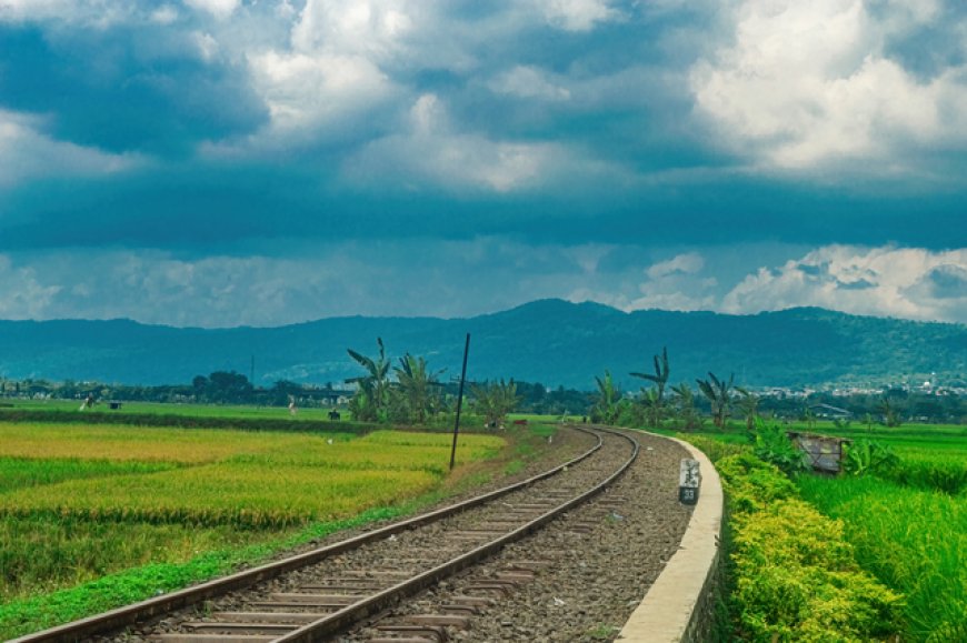 Adventures On A Train Ride Across Bangladesh