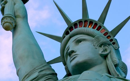 Breaking the Establishment: The Politics Behind Mamdani’s Rise