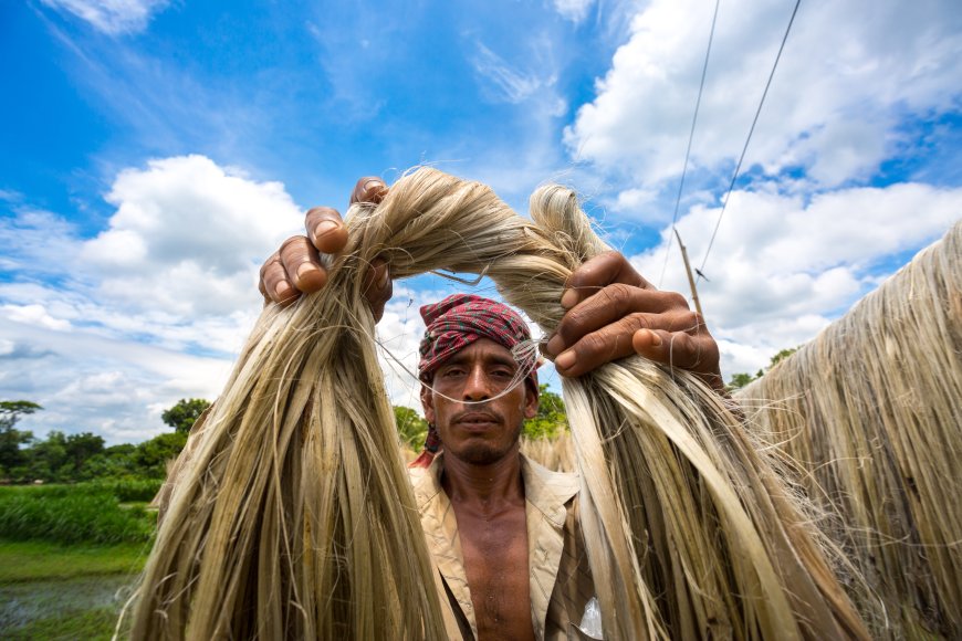 The Identity Crisis of Bengali Muslims in Bangladesh
