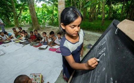 বাংলাদেশের চারটি শিক্ষাধারা এক করতে হবে কেন