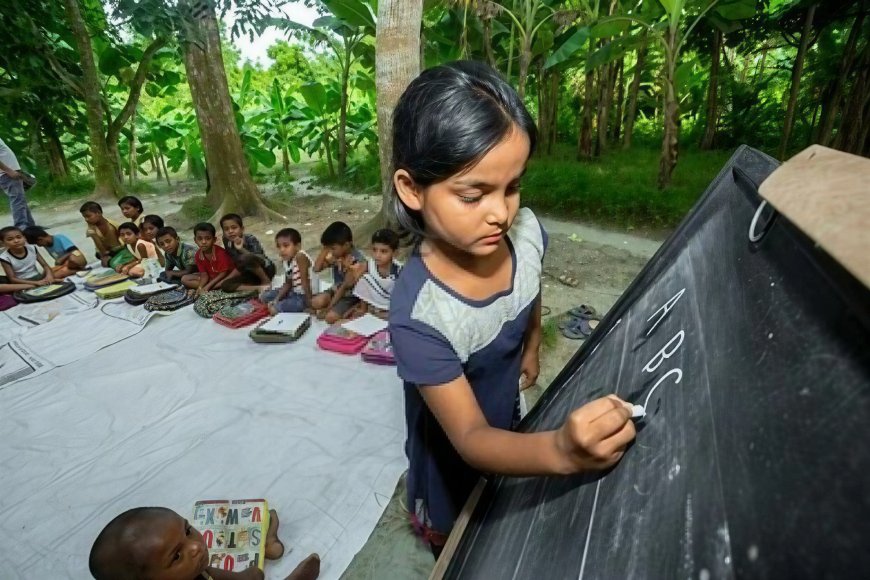 বাংলাদেশের চারটি শিক্ষাধারা এক করতে হবে কেন