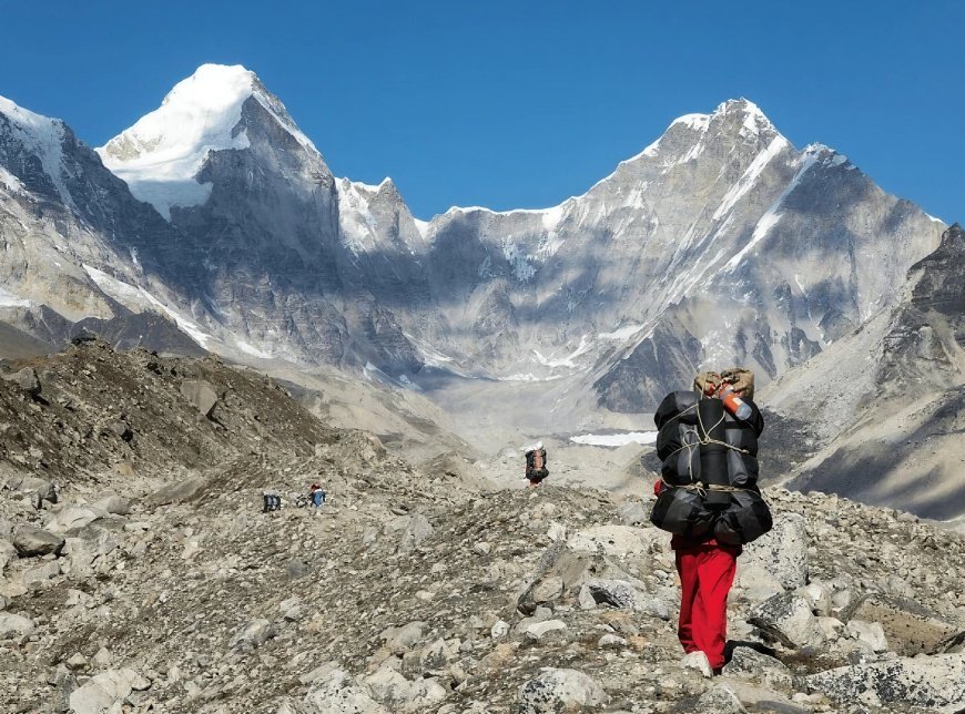The Unseen Line: On Andrzej Bargiel, Everest, and the Geography of Ambition