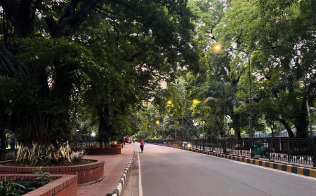 Dhaka Still Walks on the Streets That Empire Left Behind