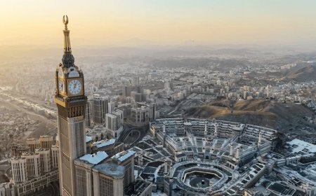 The Last Phone Call from Makkah