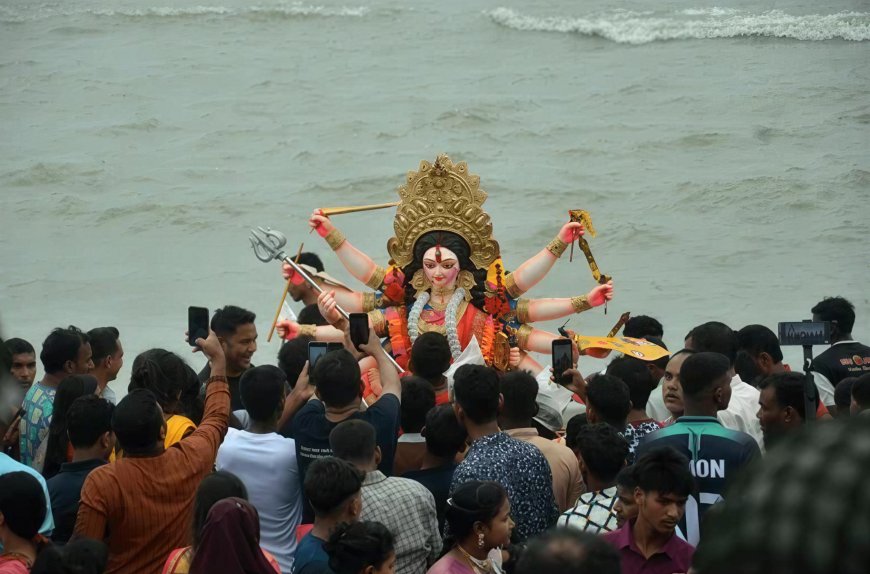 Are Hindus Fleeing Bangladesh? Not So Fast.